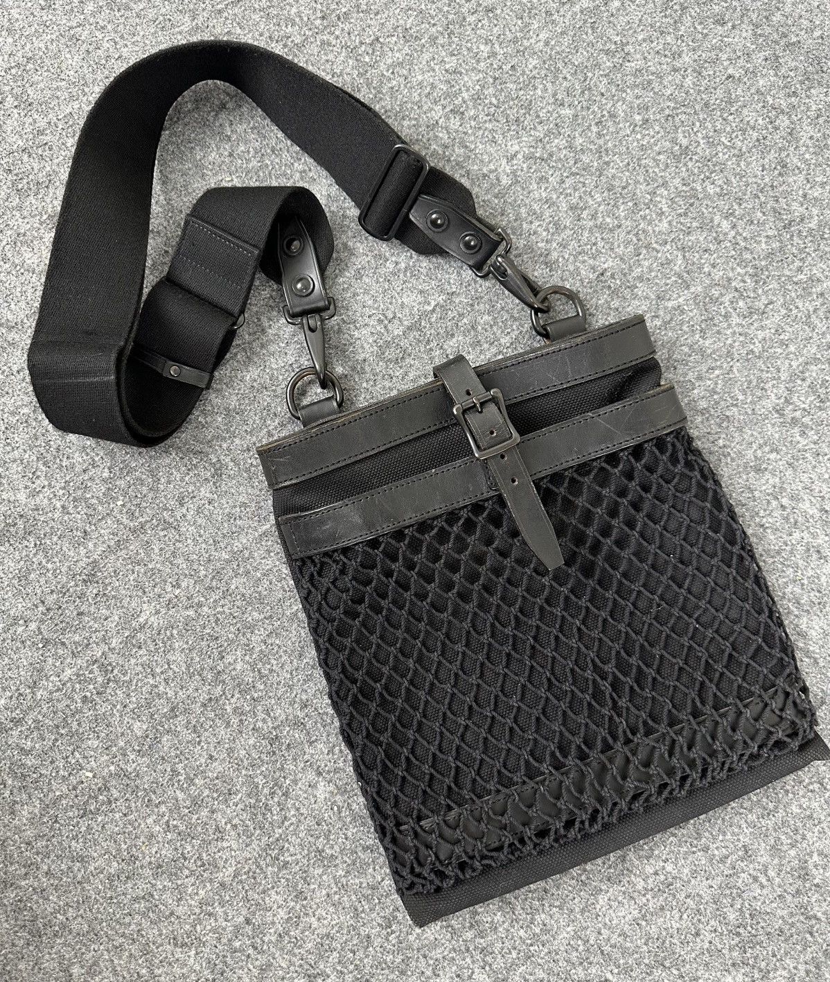 Porter - Fisherman Crossbody Canvass Bag - Fish Net - Black, Men's