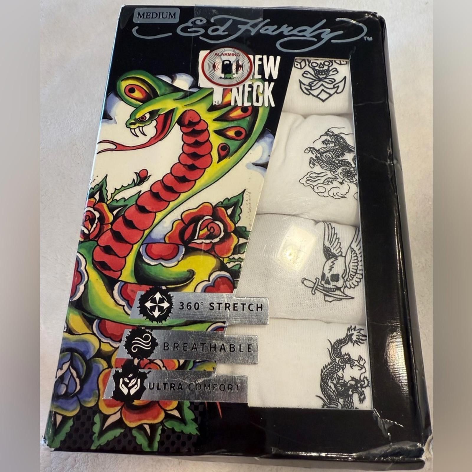 Ed Hardy ED Hardy Crew Neck tees white color pack of four SZ medium Size US M / EU 48-50 / 2 - 1 Thumbnail