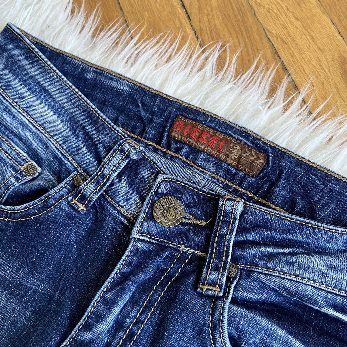 Diesel × Japanese Brand × Vintage 📌 Crazy Diesel Boyfriend Metal Logo Denim Jeans Size 26" / US 2 / IT 38 - 8 Thumbnail