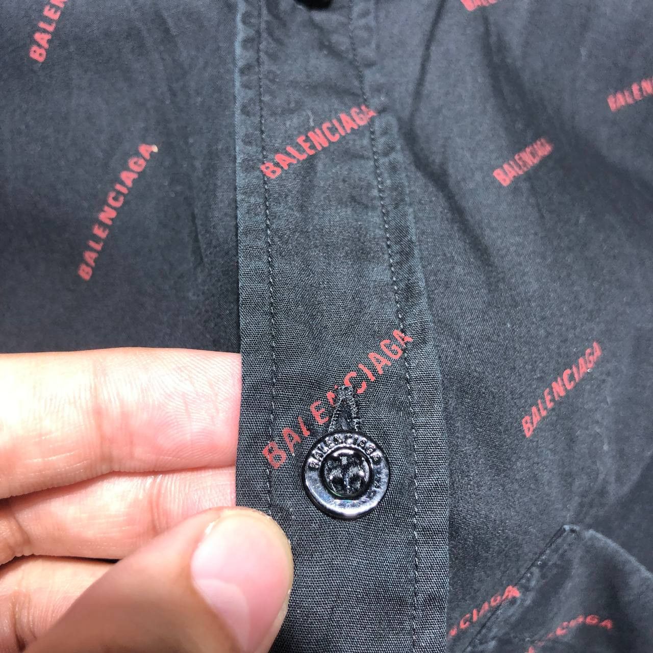 Balenciaga Balenciaga Logo all over print button down shirt Size US L / EU 52-54 / 3 - 6 Thumbnail