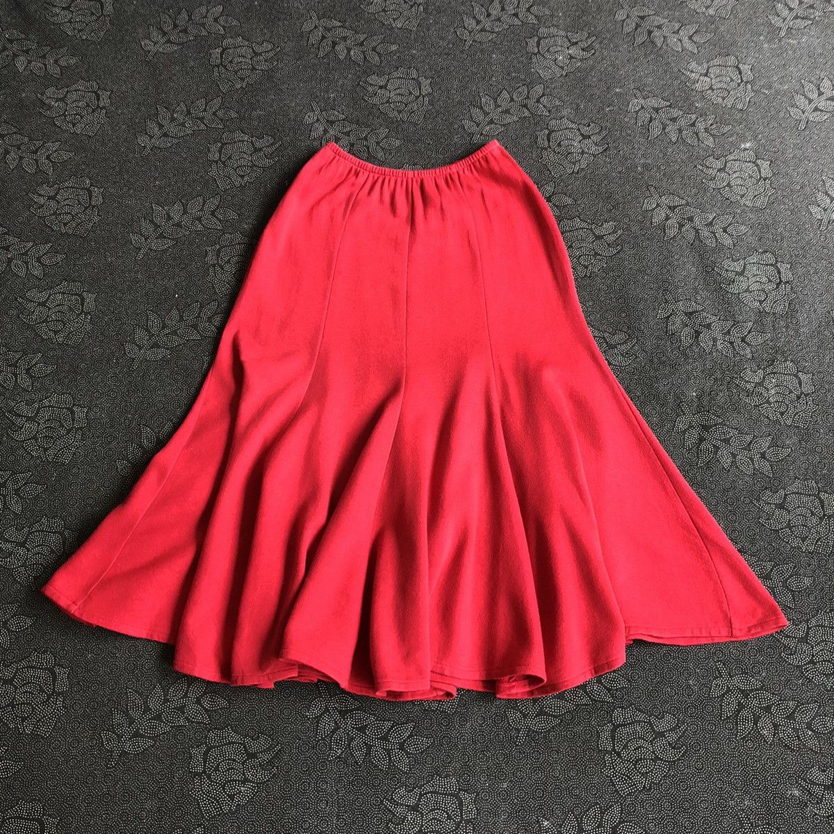 Norma Kamali NORMA KAMALI midi skirt Size 27" / US 4 / IT 40 - 1 Thumbnail