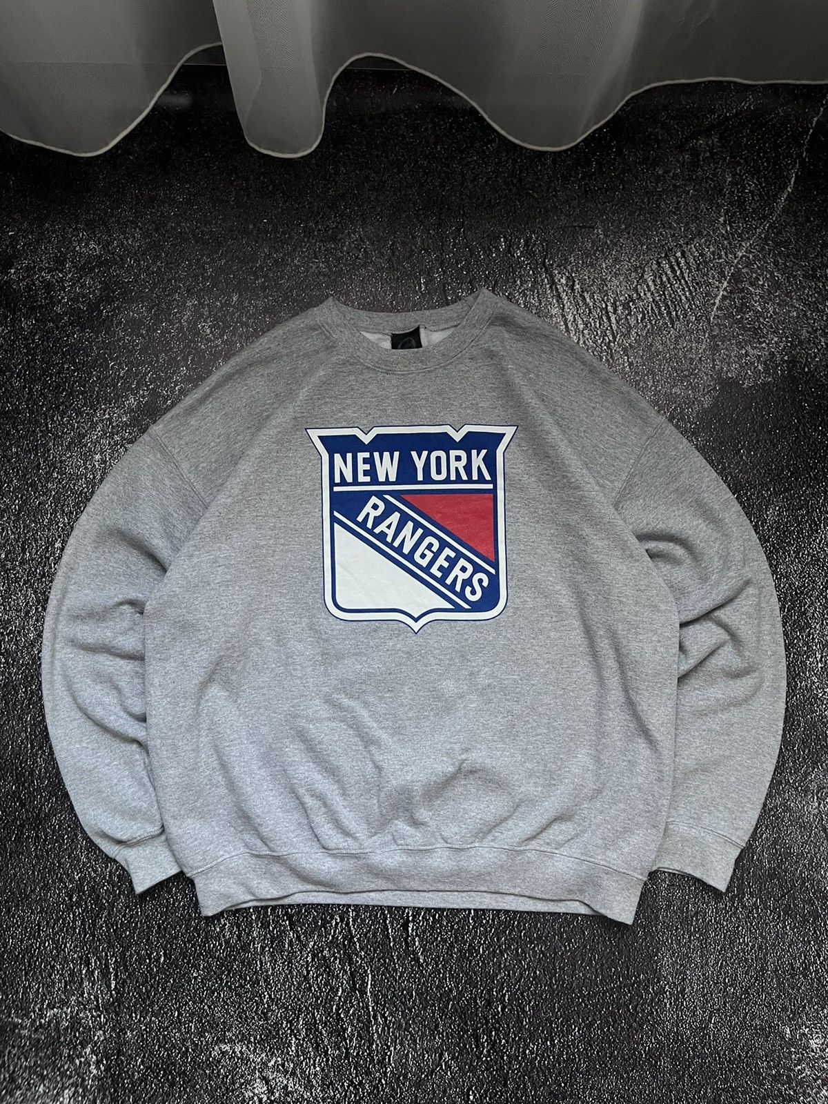 NHL Vintage New York Rangers NHL Hockey Sweatshirt Grey XL Size US XL / EU 56 / 4 - 1 Thumbnail