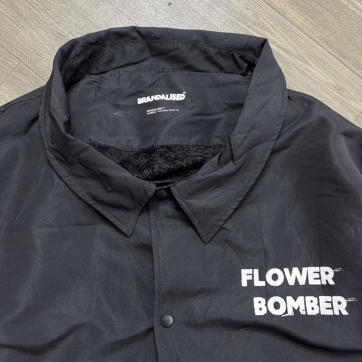 Japanese Brand Brandalised Bansky Flowers Thrower Light Jacket Size US XL / EU 56 / 4 - 9 Thumbnail