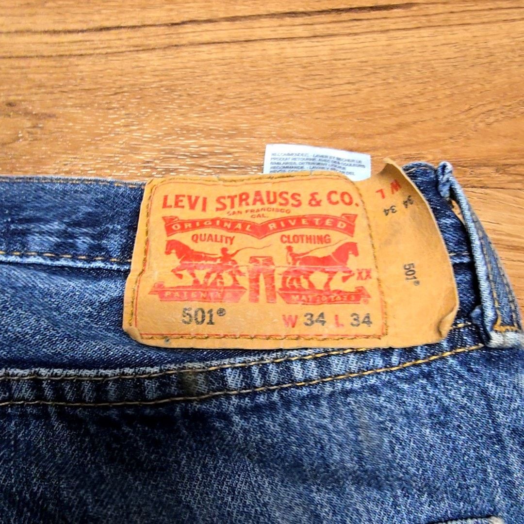 Levi's Levi's 501 Jeans Button Fly Faded Blue Denim 34x34 Size US 34 / EU 50 - 9 Thumbnail