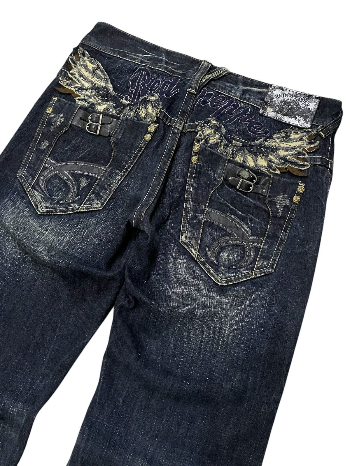 GOSTAR DE FUGA Red Pepper Japan Embellish Feather Wings Gothic Loose Jeans Size US 31 - 11 Thumbnail