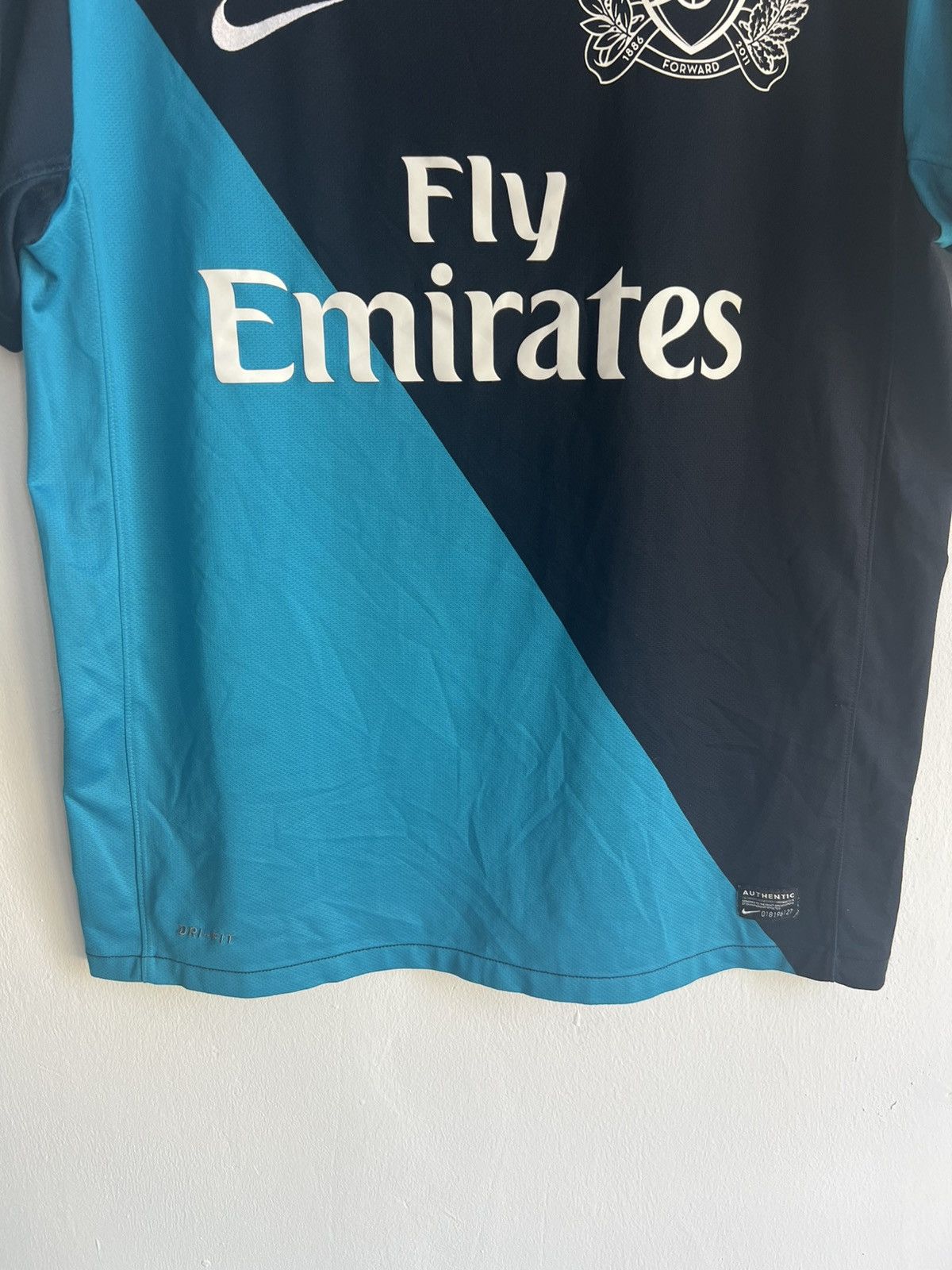 Nike Original Nike 2011-12 Arsenal FC Away Jersey Large Size US L / EU 52-54 / 3 - 3 Thumbnail