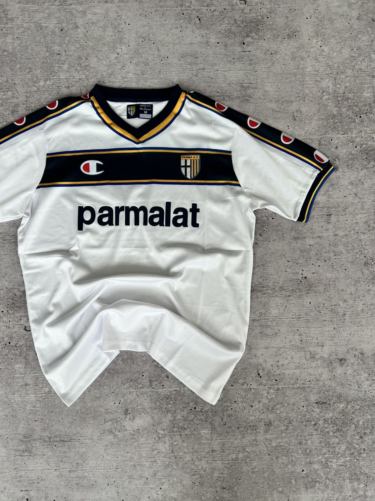 Champion Champion Parma 2002/2003 Away Jersey Size US M / EU 48-50 / 2 - 3 Thumbnail