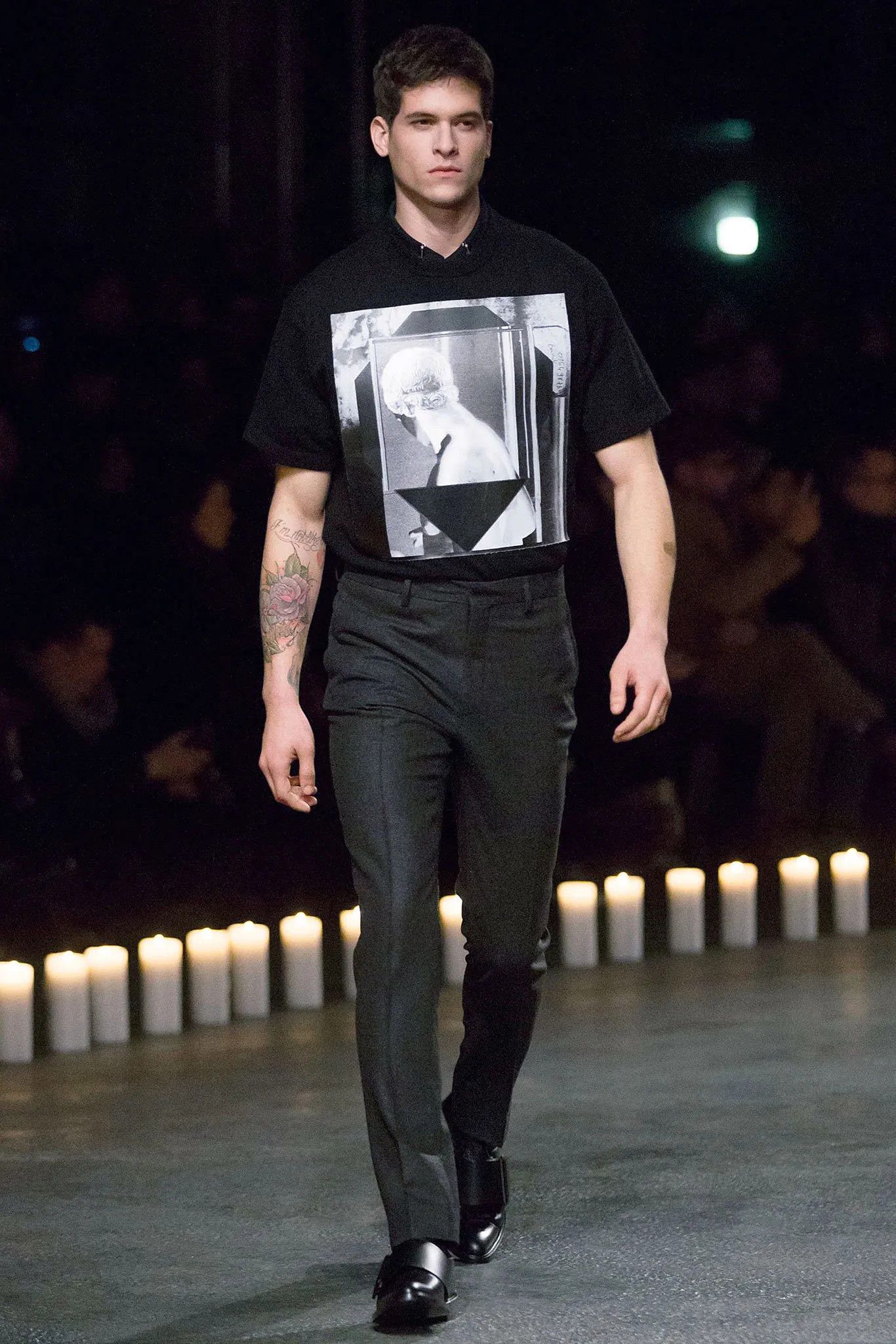 Givenchy FW13 White Statue Print Runway T-shirt Sweatshirt Size US M / EU 48-50 / 2 - 2 Thumbnail