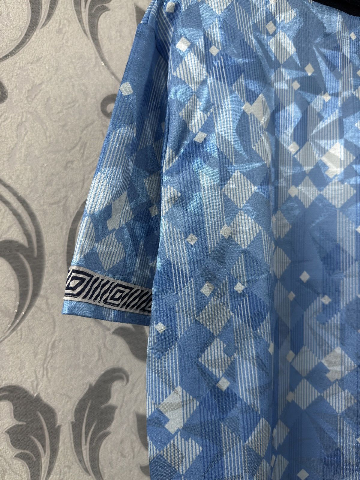 Umbro UMBRO ENGLAND 1990-1992 THIRD FOOTBALL SHIRT SOCCER JERSEY Size US M / EU 48-50 / 2 - 15 Thumbnail