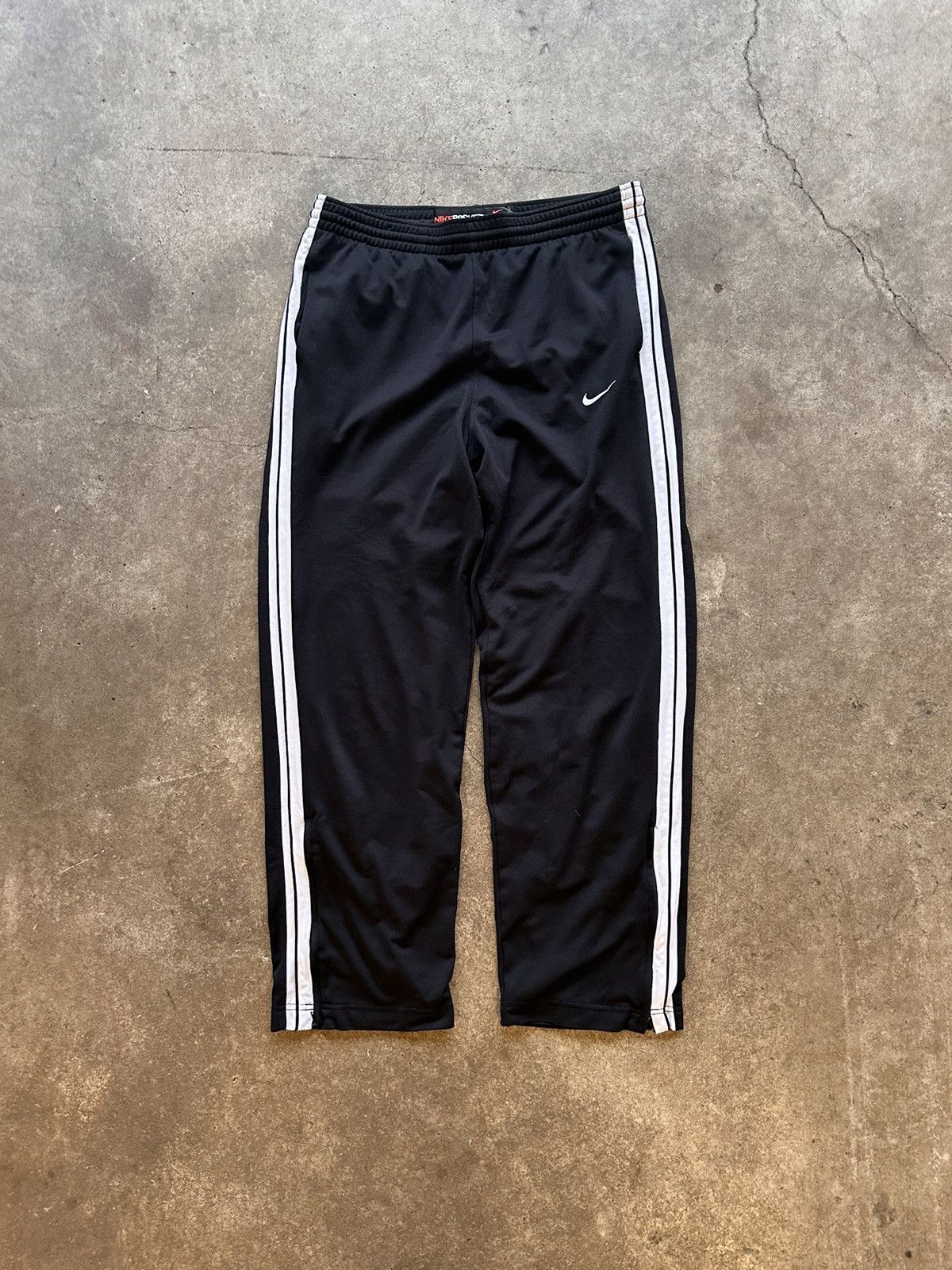 Nike × Vintage Y2K Nike Nylon Pants Size US 36 / EU 52 - 1 Thumbnail