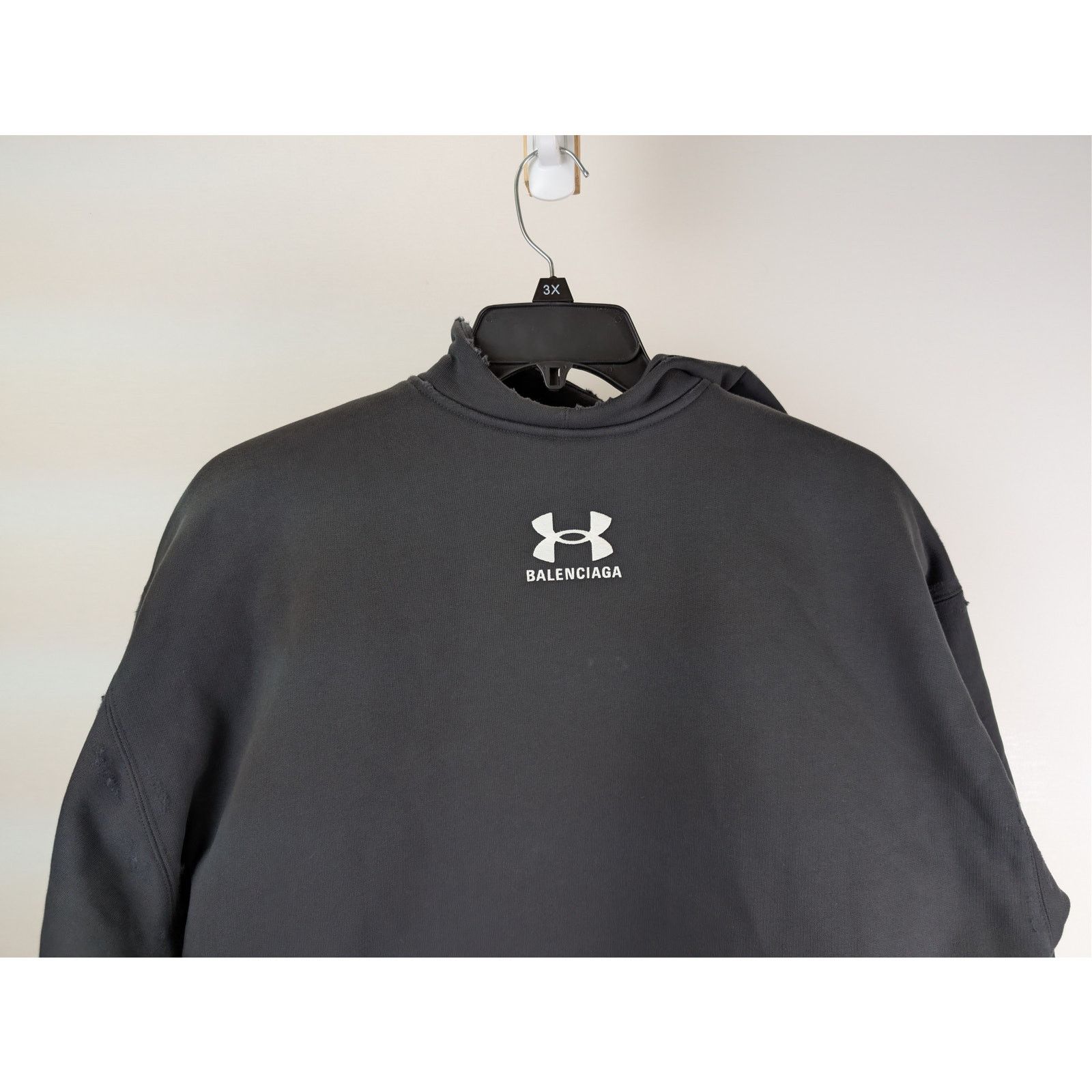 Balenciaga o1rshd1 Size: OS / Hoodie Bag in Black Size ONE SIZE - 11 Thumbnail
