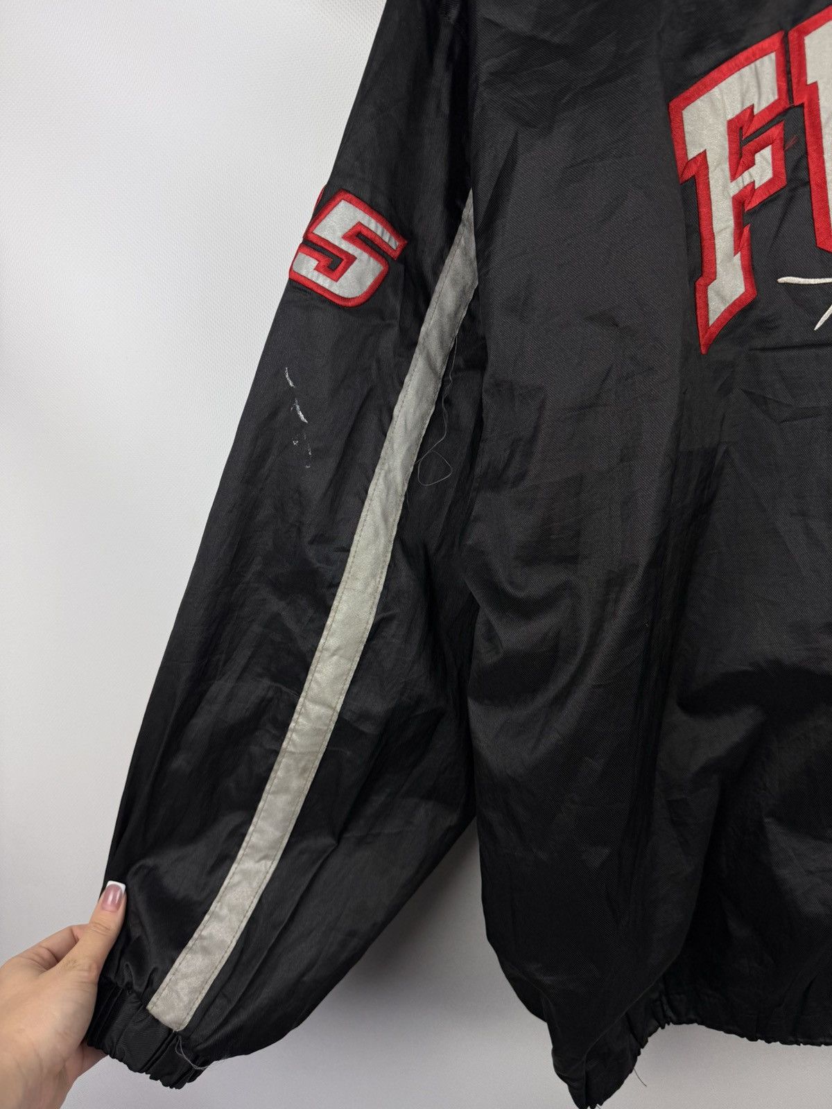 Fubu Fubu Sports Vintage Rap Big Logo Hooded Windbreaker Jacket Size US XXL / EU 58 / 5 - 19 Thumbnail