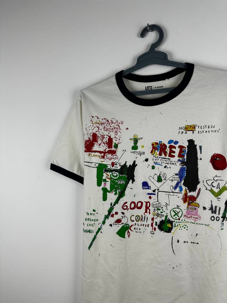 Japanese Brand × Uniqlo JEAN MICHEL BASQUIAT x UNIQLO Art T shirt Size US L / EU 52-54 / 3 - 3 Thumbnail