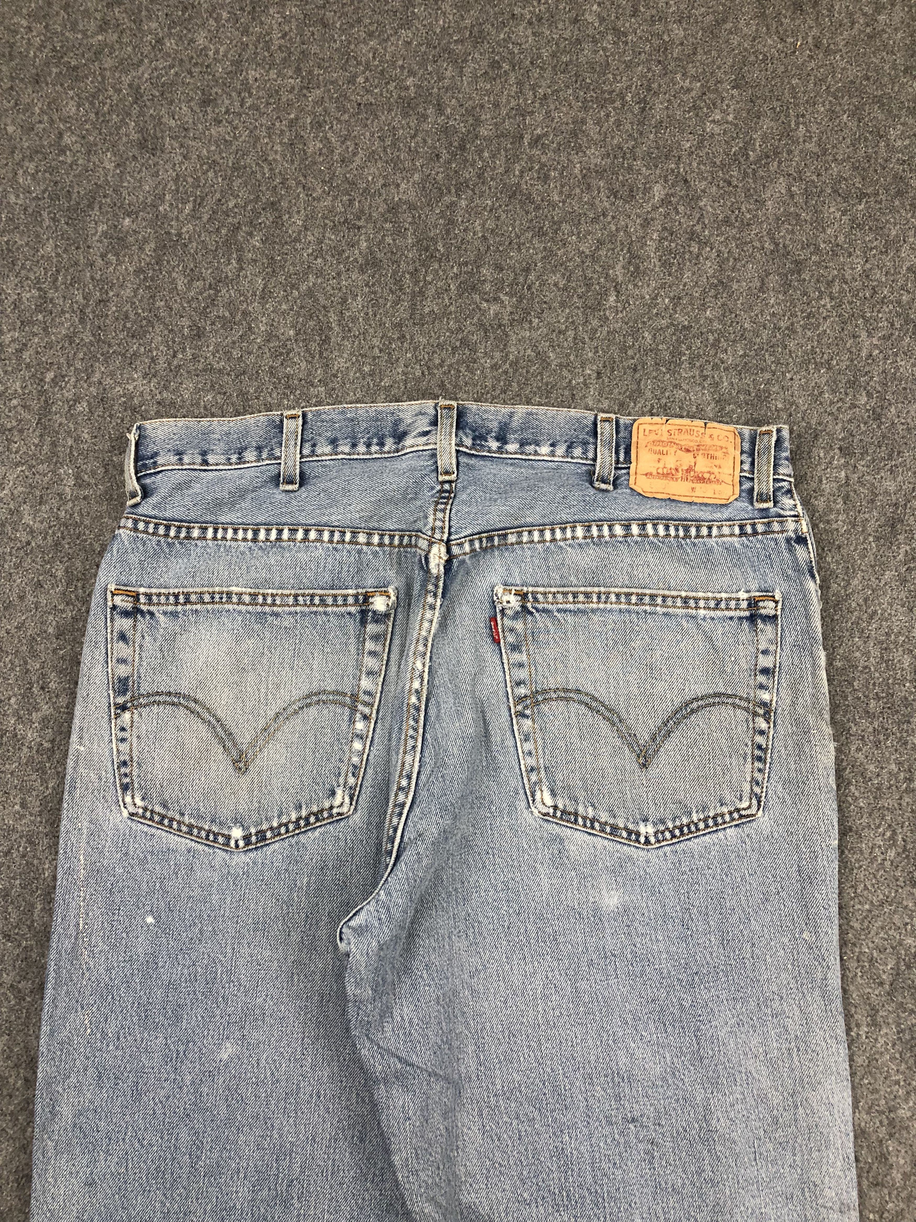 Levi's Vintage Levis 550 Relaxed Fit Jeans DPP0231 Size US 37 - 4 Thumbnail