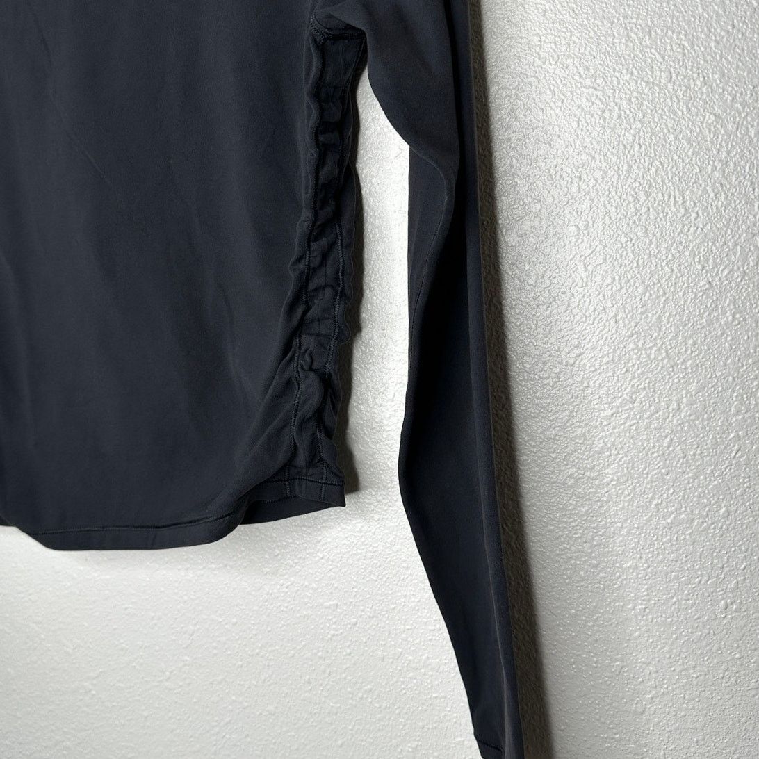 Lululemon Lululemon Black All It Takes Long Sleeve Ruched Crop Top 4 Size S / US 4 / IT 40 - 8 Thumbnail