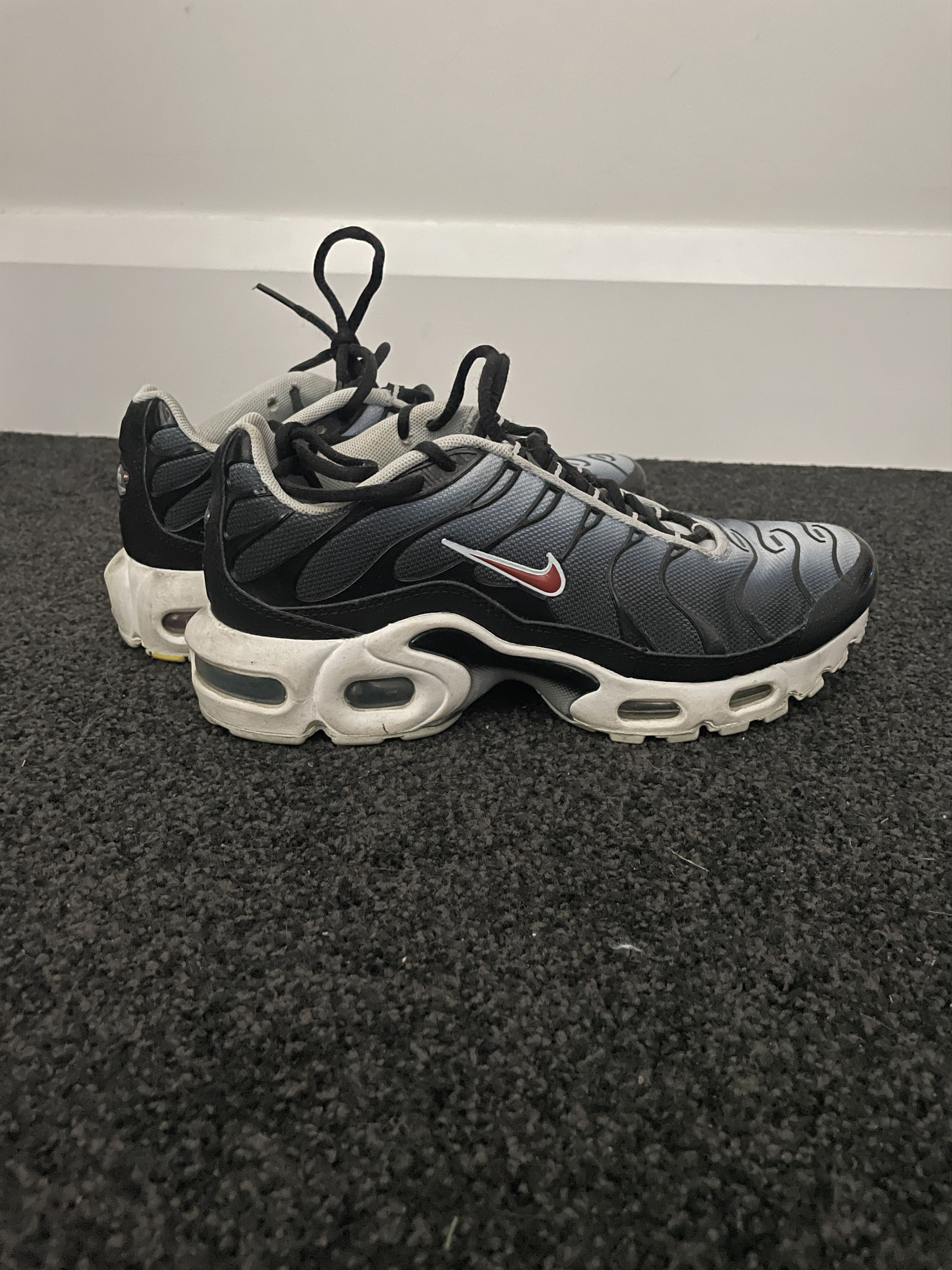Nike Nike Tn's {RARE PAIR} Size US 7 / EU 40 - 1 Thumbnail