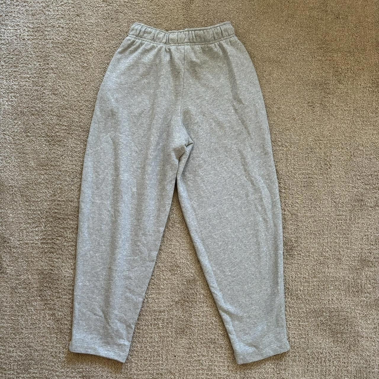Nike Nike Grey Joggers With Drawstring Size 28" / US 6 / IT 42 - 2 Thumbnail
