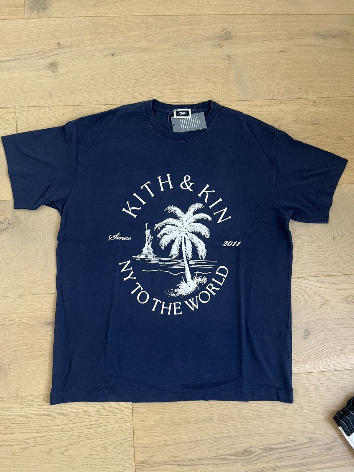 ☆ KITH x STAR WARS Mandalorian tee コラボTシャツ☆ ☆ KITH x STAR WARS Mandalorian tee コラボTシャツ☆ (KITH