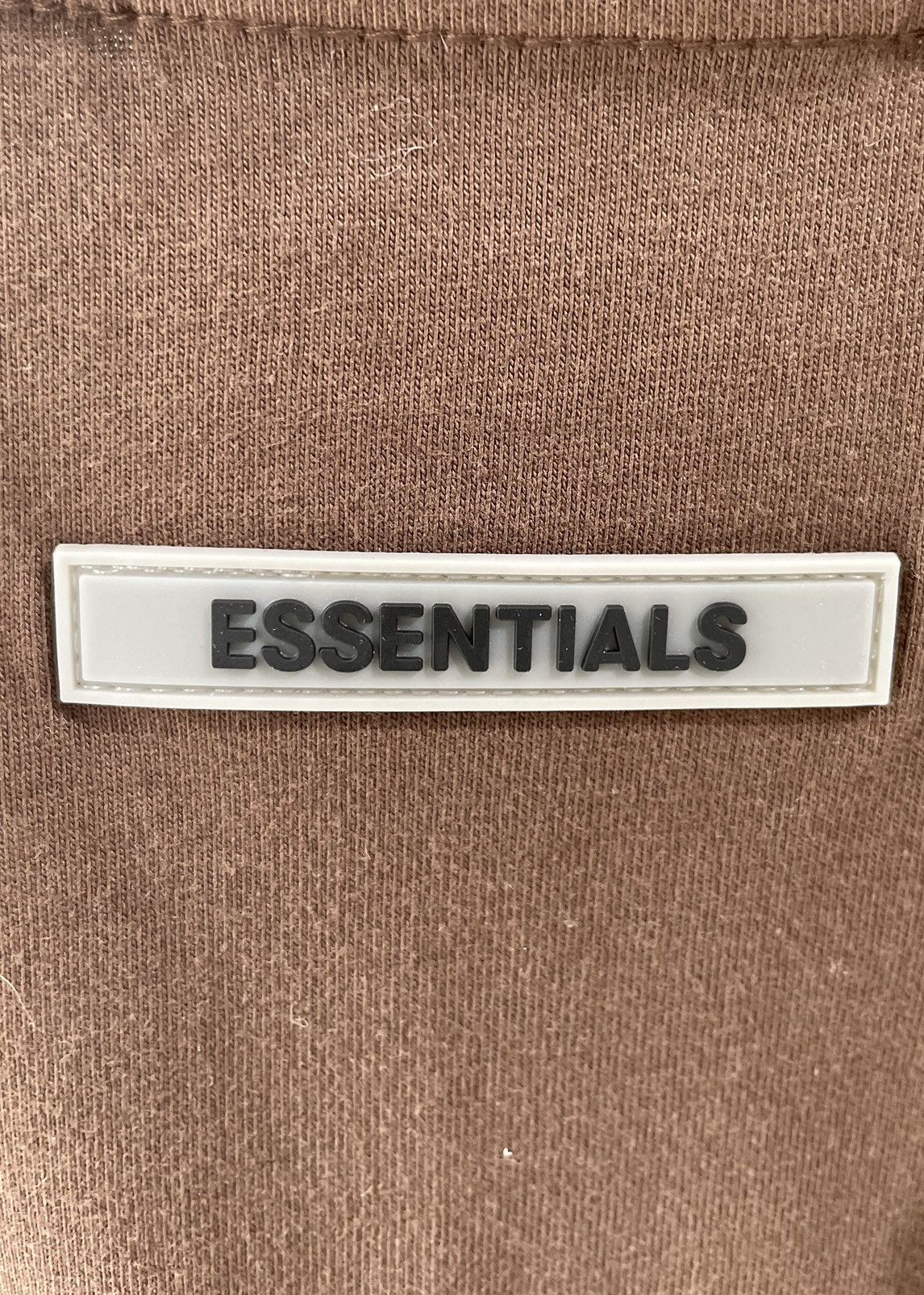 Essentials × Fear of God Fear of God Essentials x SSENSE Boxy T-Shirt Applique Logo Size US XS / EU 42 / 0 - 4 Thumbnail
