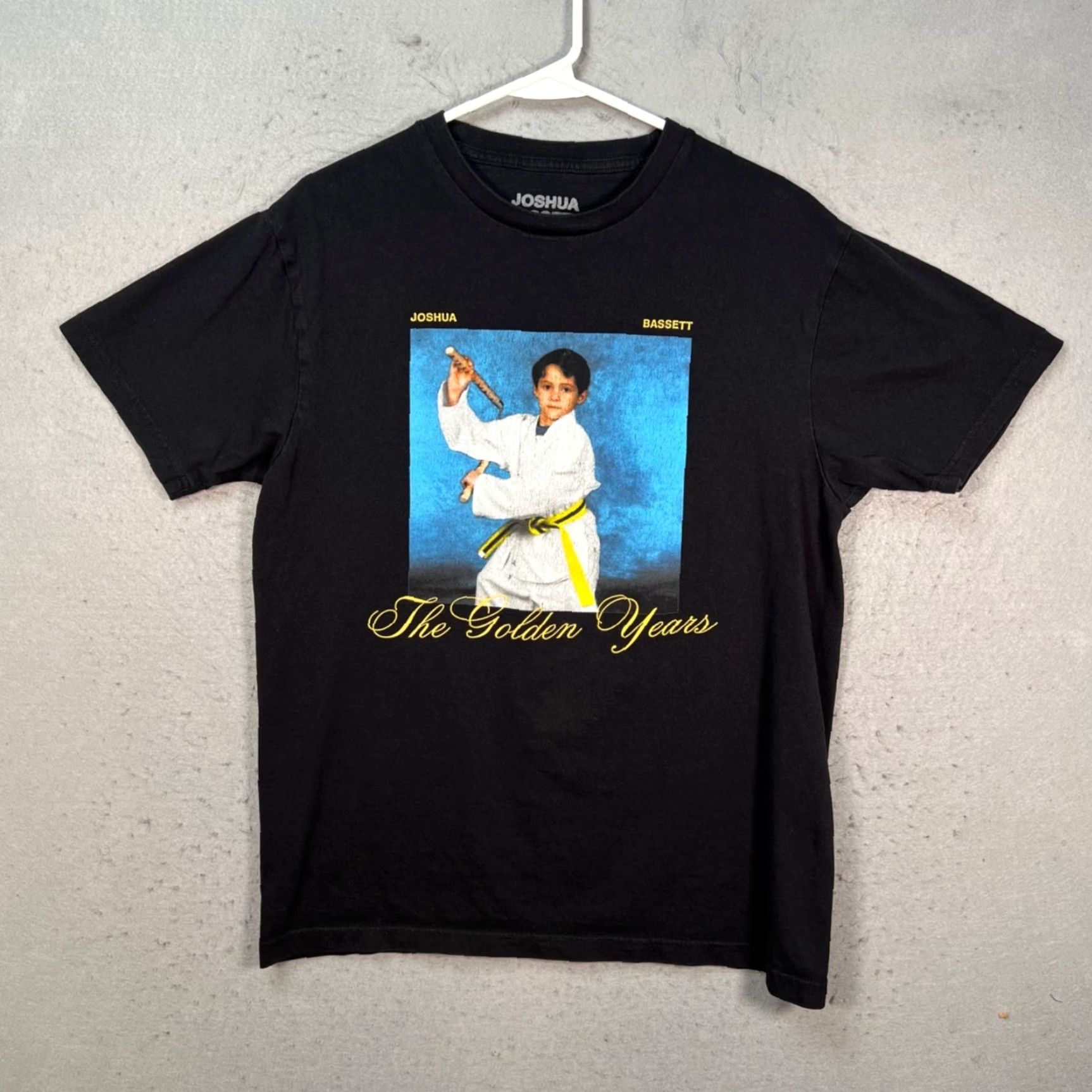 Vintage Joshua Bassett The Golden Years Black Graphic T-Shirt Size Medium 100% Cotton Mens Short Sleeve Crew Neck Vintage 8/10 Size US M / EU 48-50 / 2 - 2 Thumbnail