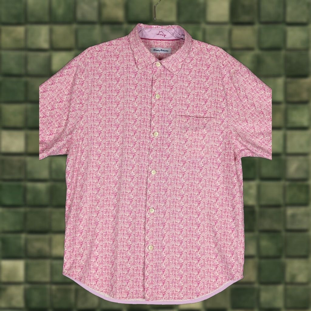 Tommy Bahama VINTAGE? No. Tommy Bahama Geovanni Geo Camp Shirt Silk Pink Short Sleeve Button-Up Casual Men M Regular Size US M / EU 48-50 / 2 - 1 Thumbnail