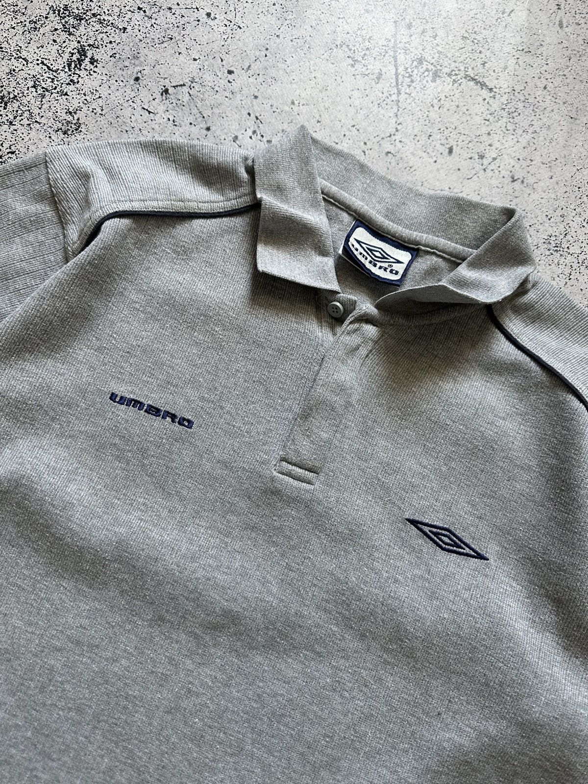 Umbro × Vintage Vintage Umbro Soccer Jersey T-shirt Polos Y2K USA Size US L / EU 52-54 / 3 - 2 Thumbnail