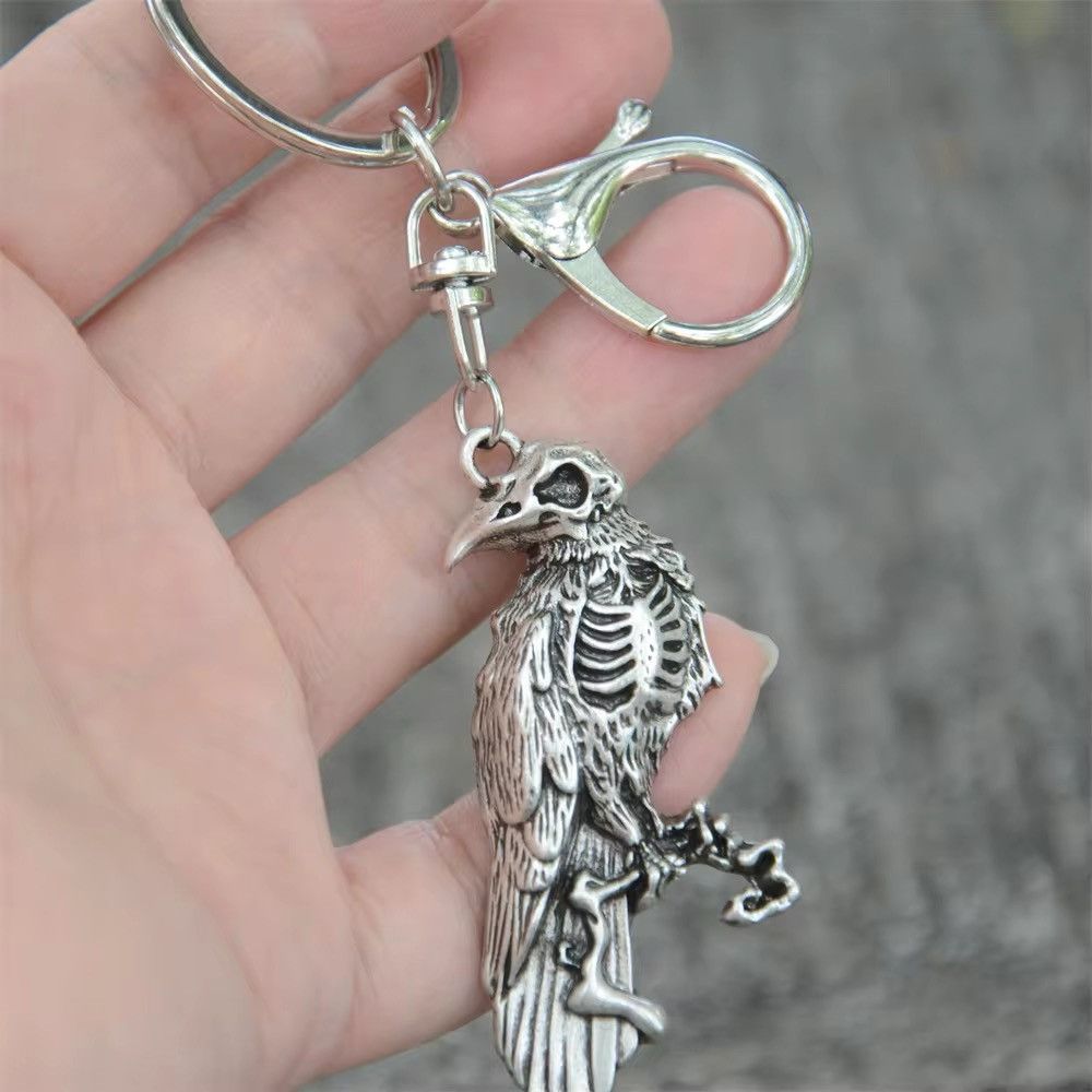 Vintage Vintage Goth Skull Bird Keychain Size ONE SIZE - 1 Thumbnail