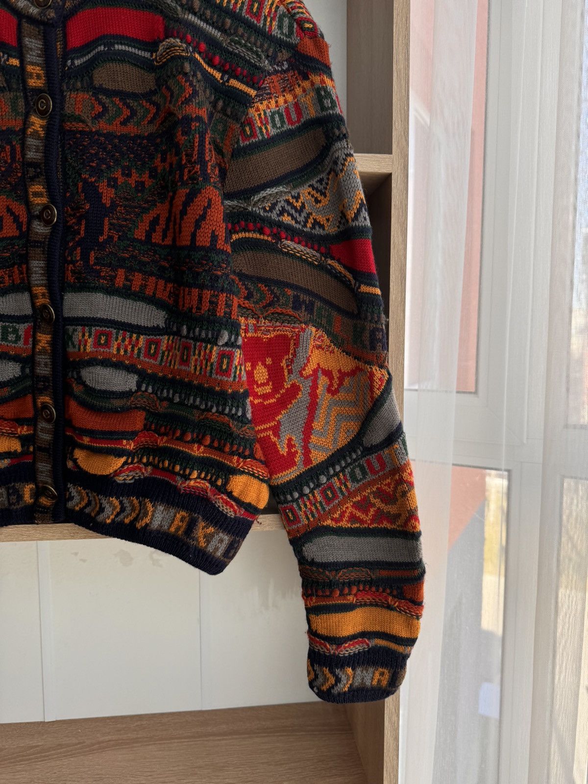 Coogi × Vintage VTG Coogi Pure New Wool Luxury 90’s Walkabout Koala Cardigan Size S / US 4 / IT 40 - 5 Thumbnail