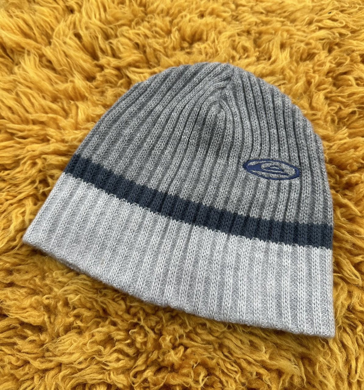 Quiksilver 80s Vintage Quiksilver Beanie Grey Surf Culture Size ONE SIZE - 2 Thumbnail