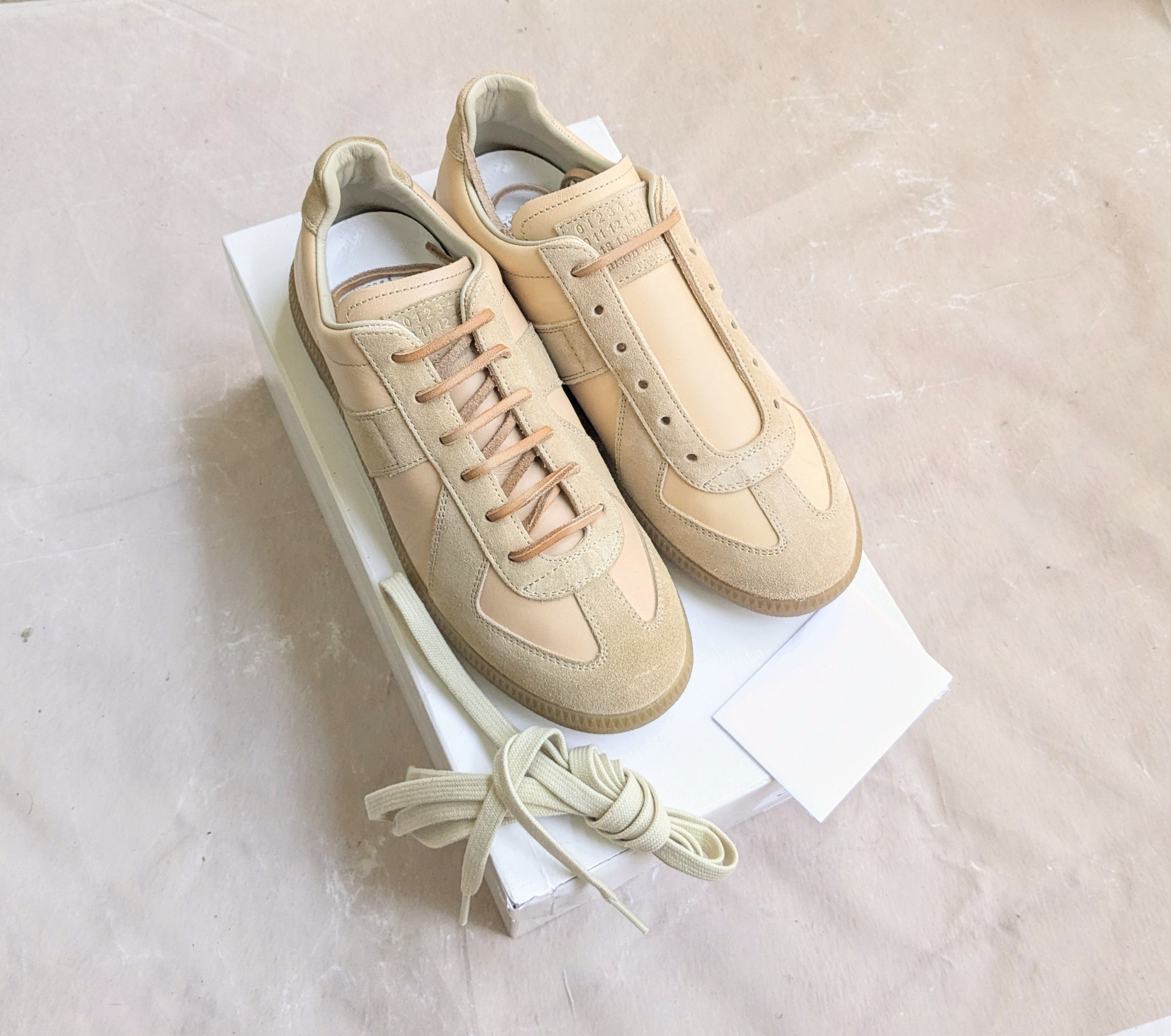 Maison Margiela Maison Margiela GAT Replica 7 40 Tan Suede Leather Size US 7 / EU 40 - 1 Thumbnail