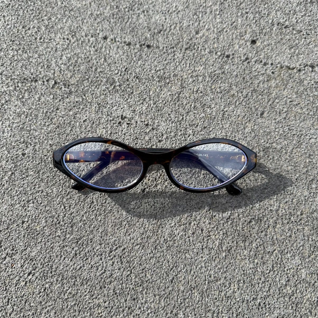 Other GLASSES GRAME BRAND NEW CLASSIC RETRO VINTAGE QB5669-05 Size ONE SIZE - 1 Thumbnail
