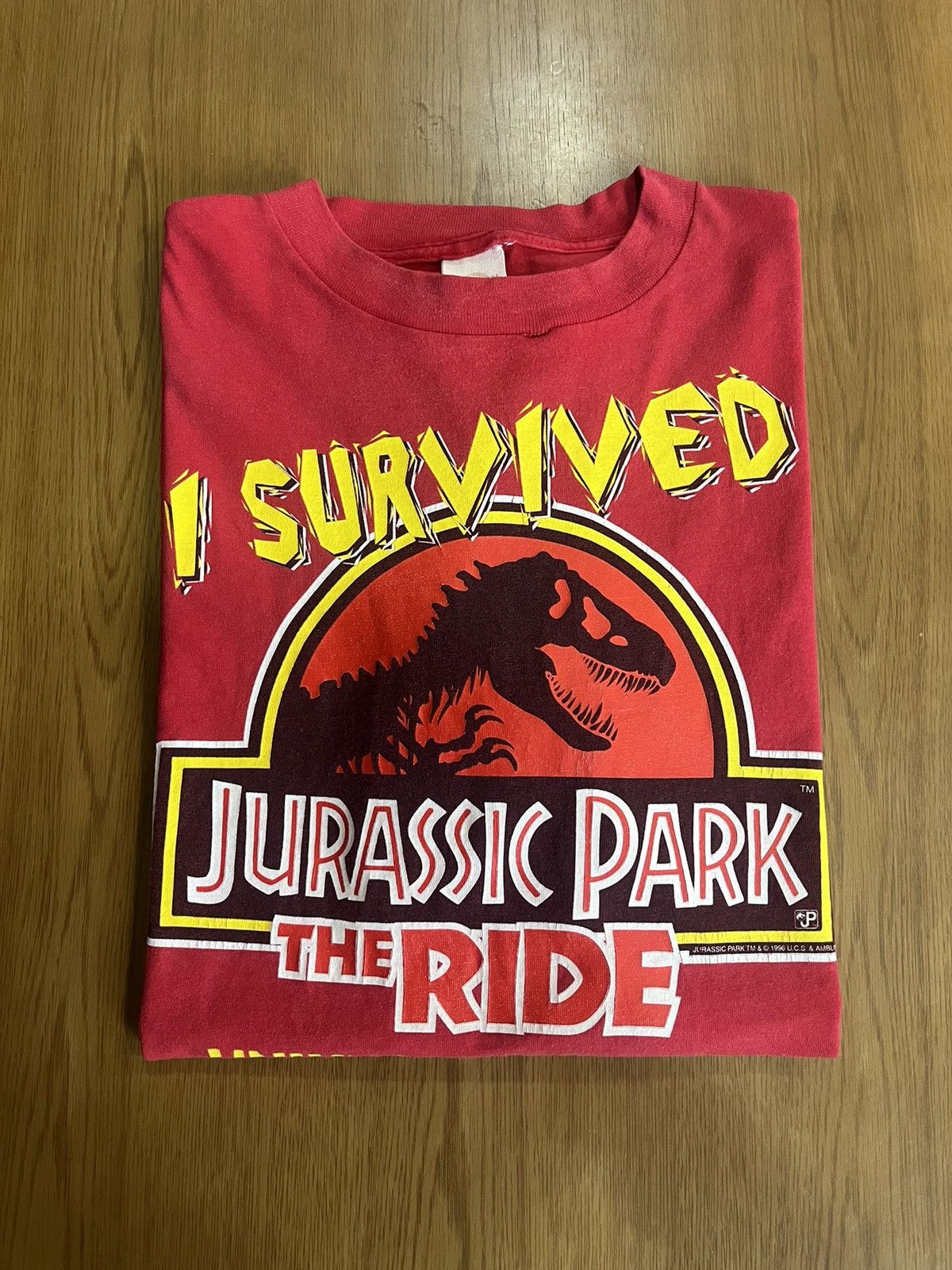 Universal Studios Vintage JURASSIC PARK i Survived 1996’s Universal Tshirt Size US XXL / EU 58 / 5 - 1 Thumbnail
