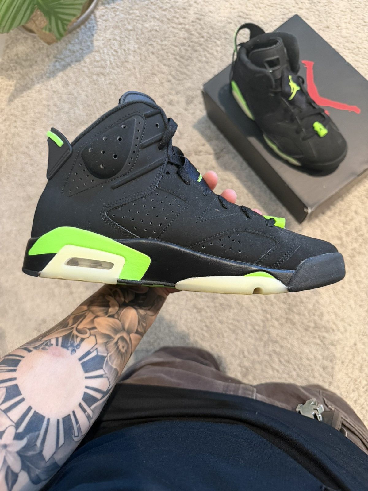 Jordan Brand Electric Green Jordan 6's Size US 8.5 / EU 41-42 - 4 Thumbnail