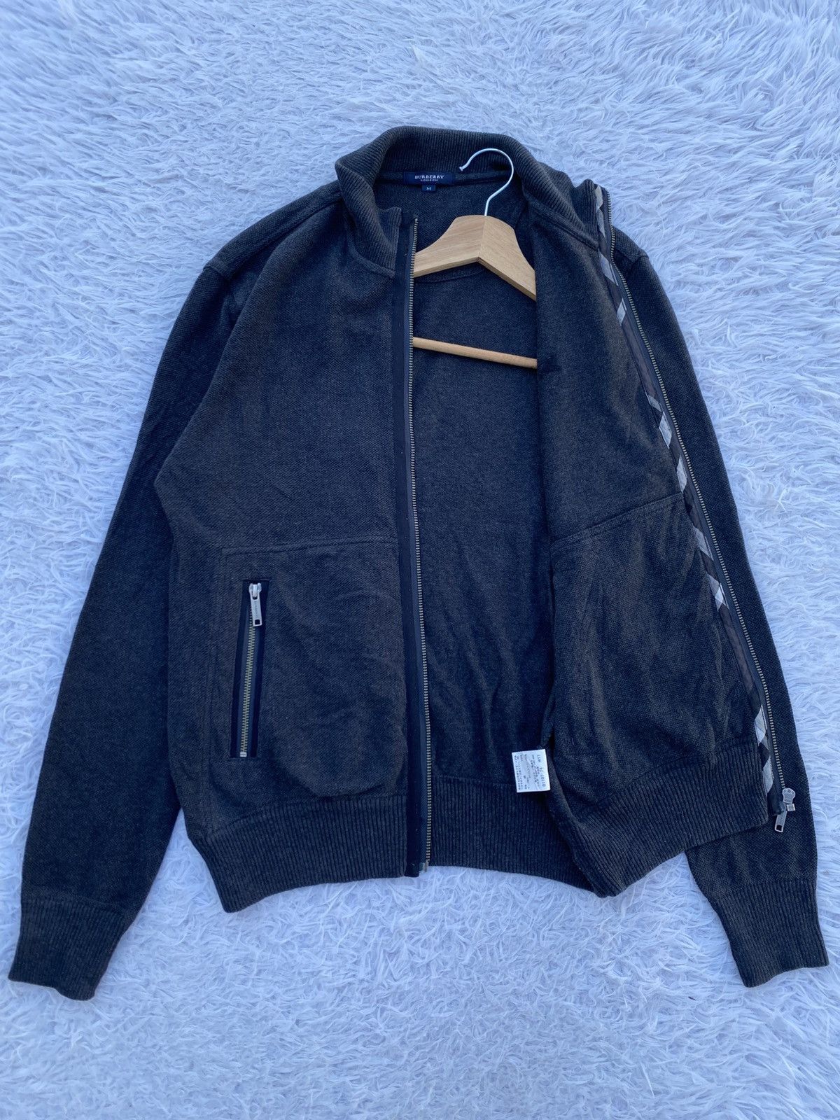 Burberry Rare Vintage Burberry London Zippered Front Pocket Sweater Size US S / EU 44-46 / 1 - 7 Thumbnail