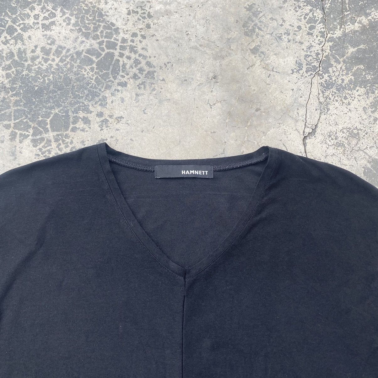 Katharine Hamnett London V Neck Light Weight tee Size US M / EU 48-50 / 2 - 2 Thumbnail