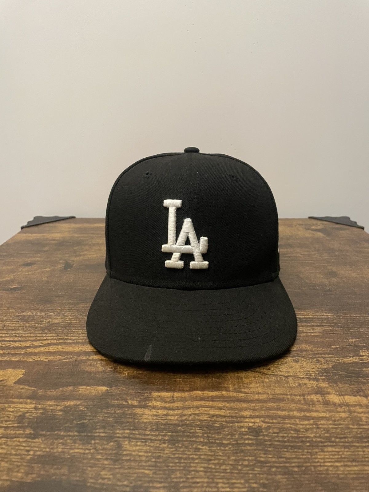 New Era × Vintage Triple black LA 59fifty Size ONE SIZE - 1 Thumbnail