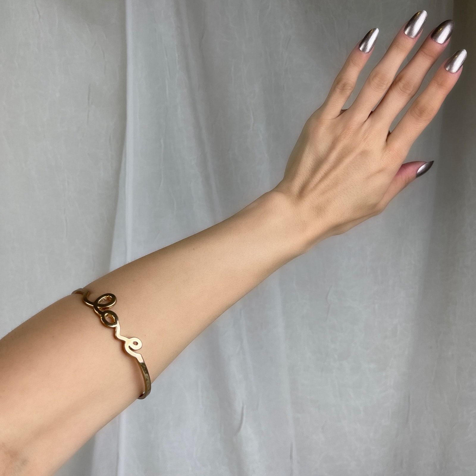 Other Dainty Gold LOVE Bangle Bracelet Minimalist Romantic NWOT Size ONE SIZE - 9 Thumbnail