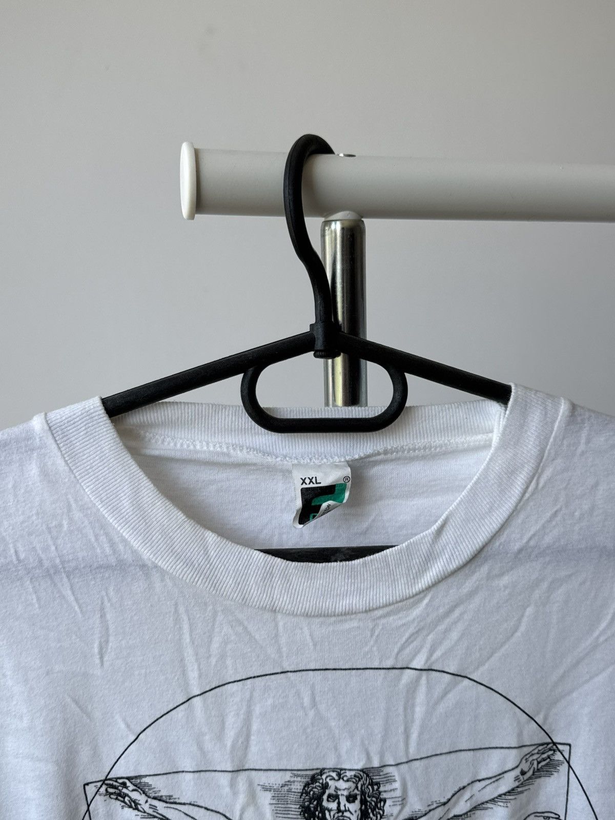 Vintage Vintage Leonardo Da Vinci Vitruvian Man Fish T-shirt Size US XL / EU 56 / 4 - 3 Thumbnail
