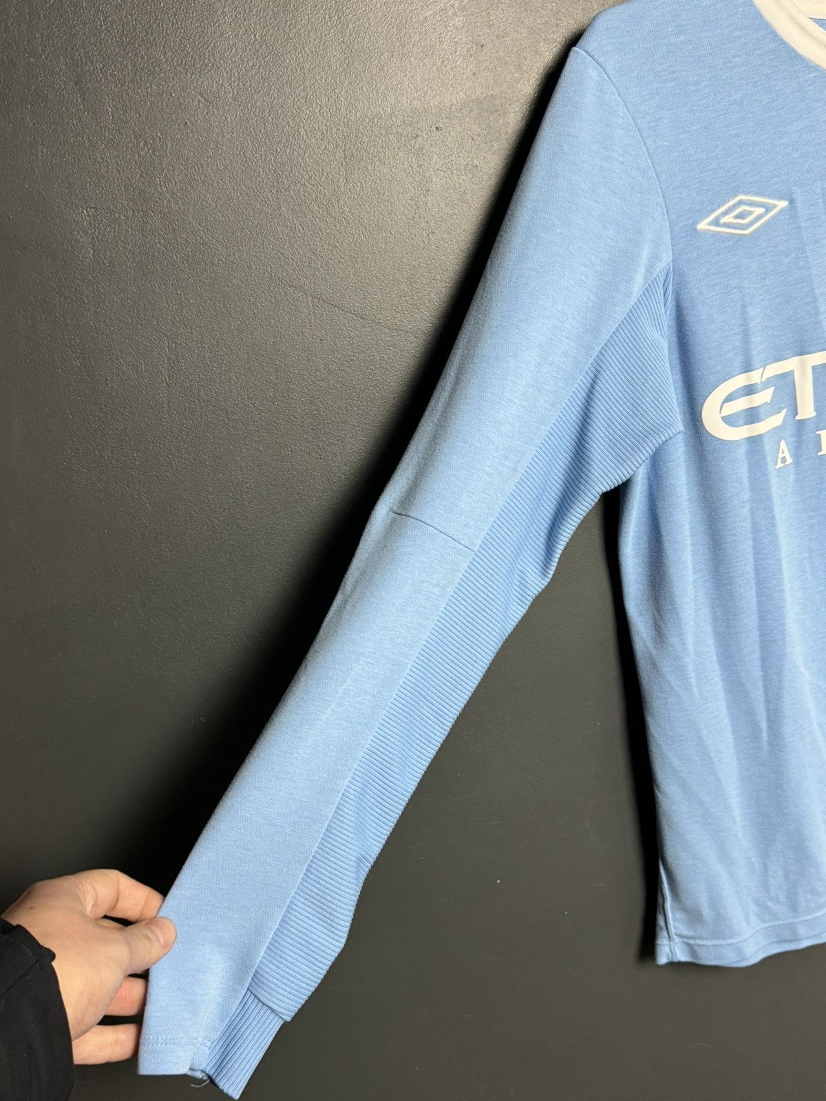Umbro Manchester City 09/10 Home Football Long Sleeve Jersey Size US S / EU 44-46 / 1 - 4 Thumbnail