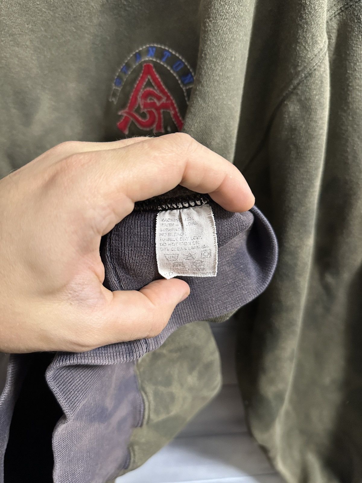 Russell Athletic × Vintage Rare Vintage Sweatshirt Russell Athletic ST. Anton Austria Size US L / EU 52-54 / 3 - 9 Thumbnail