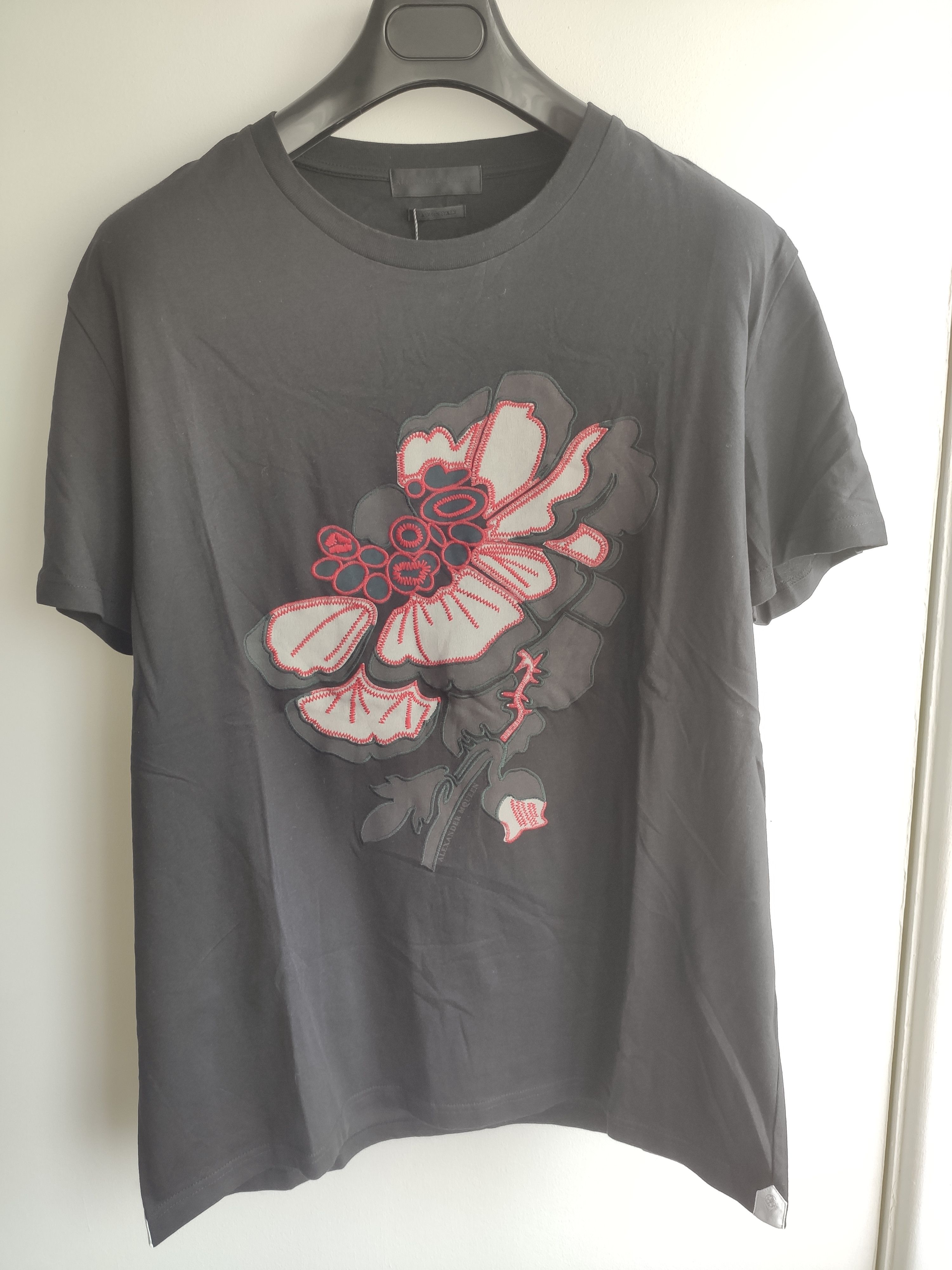 Alexander McQueen ALEXANDER MCQUEEN Embroidered T-Shirt Large BNWT Size US L / EU 52-54 / 3 - 1 Thumbnail