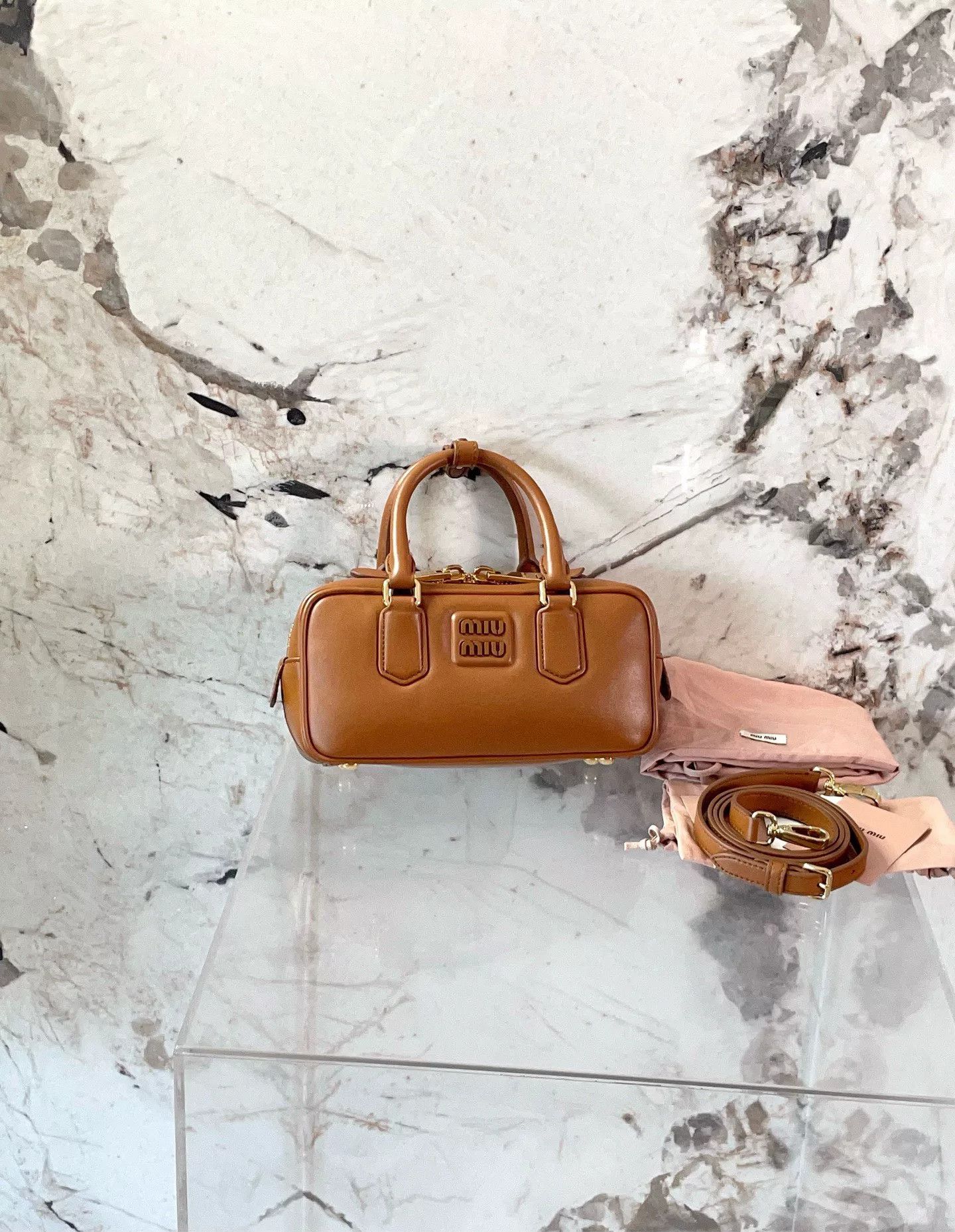 Miu Miu Pre-loved Bag Very good condition Size ONE SIZE - 1 Thumbnail