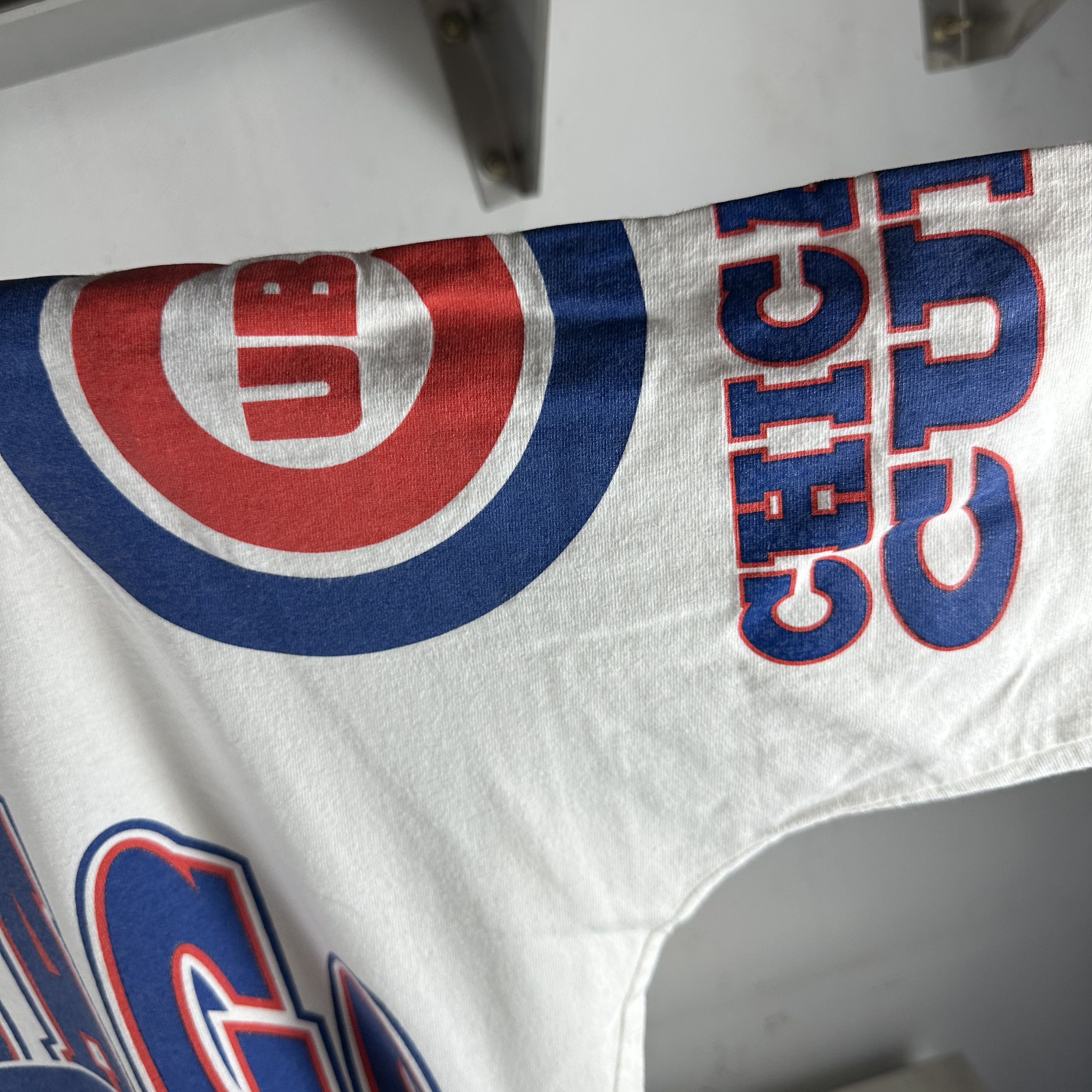 Vintage Vintage 90s Chicago Cubs MLB Apex One AOP T-Shirt Size US L / EU 52-54 / 3 - 6 Thumbnail