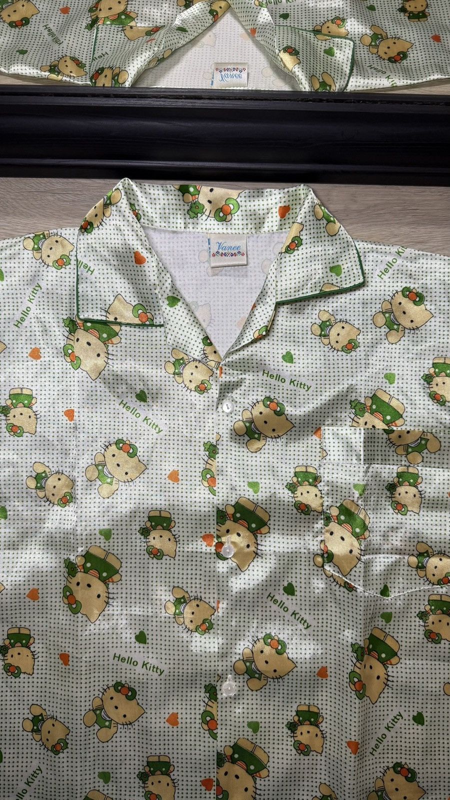 Other Vintage 1980s Sanrio Hello Kitty Single Stitch Button Up Size L / US 10 / IT 46 - 3 Thumbnail