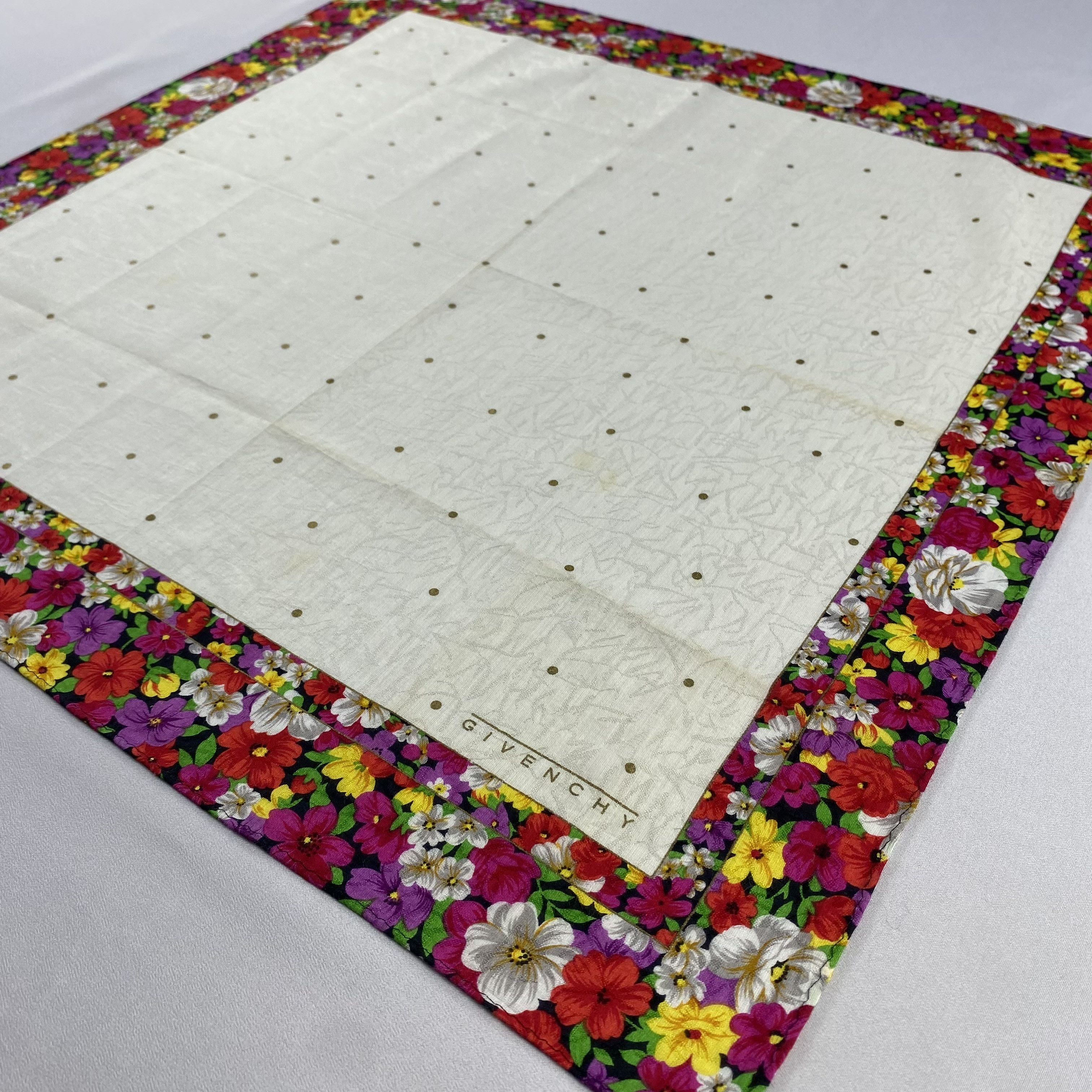 Vintage Givenchy Bandana/ Handkerchief / Neckerchief-P1112 Size ONE SIZE - 2 Thumbnail