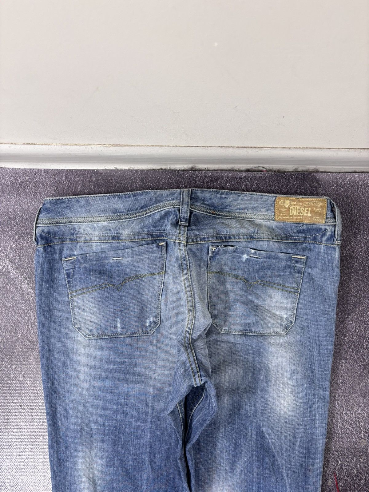 Diesel Diesel Lowky NWT Women’s Regular Straight Blue Denim Jeans Size 31" - 16 Thumbnail