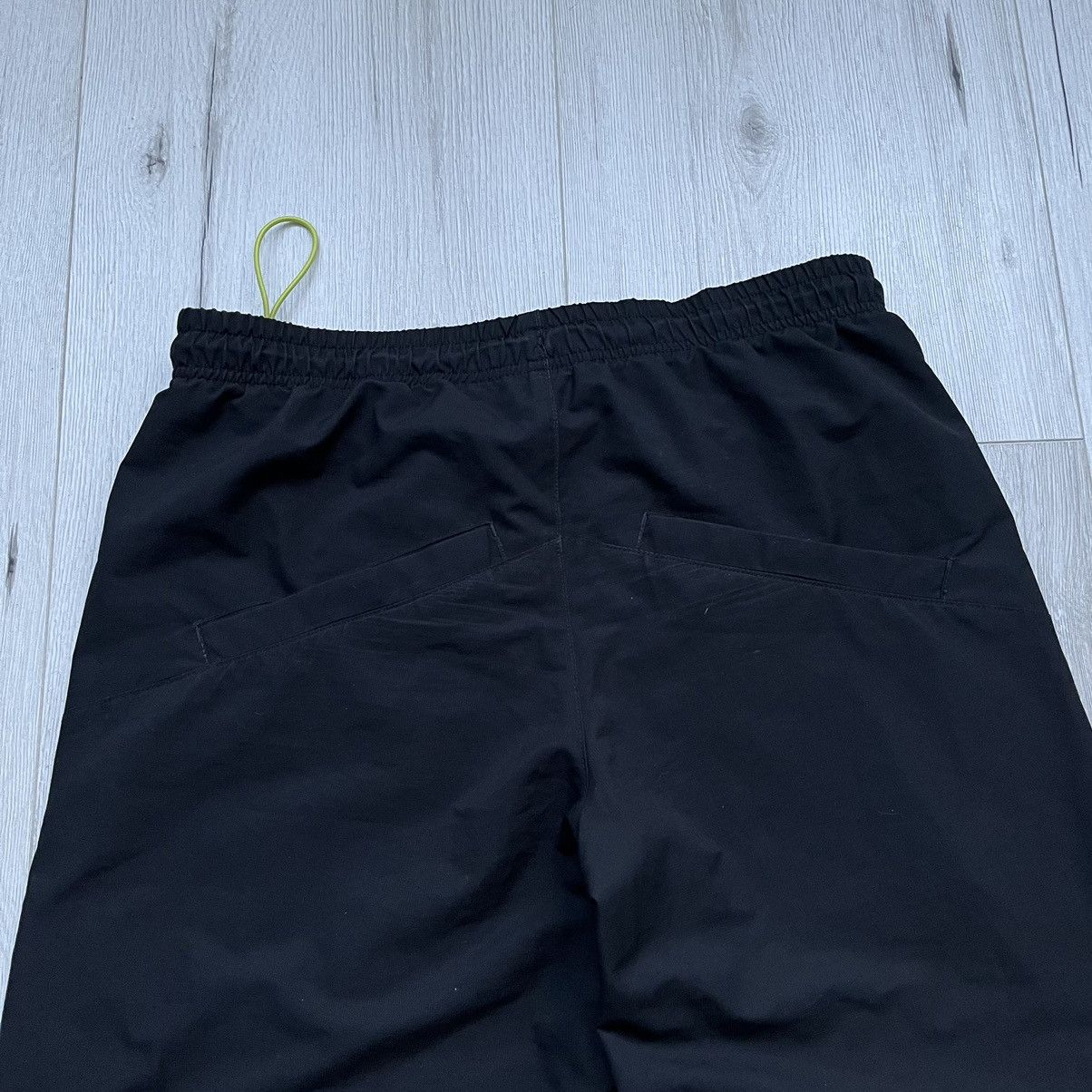 Nike × Vintage Nike 00s Vintage Air Max Drill Y2K Nylon Baggy Pants S size Size US 31 - 7 Thumbnail