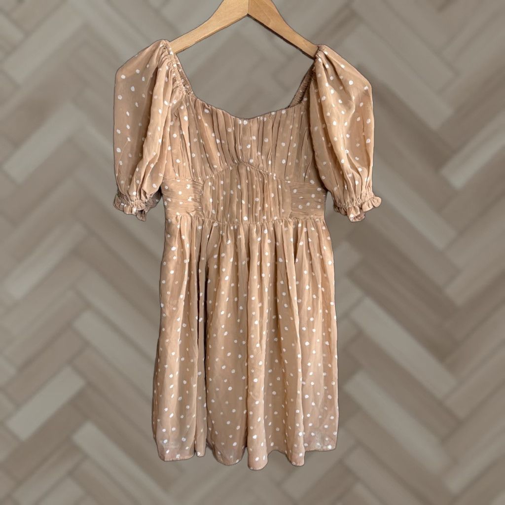 Abercrombie & Fitch Abercrombie & Fitch Dress Womens 2XS Polka Dot NWT Beige V-Neck Flutter Sleeve Short A&F Sundress Size XXS / US 00 / IT 34 - 1 Thumbnail