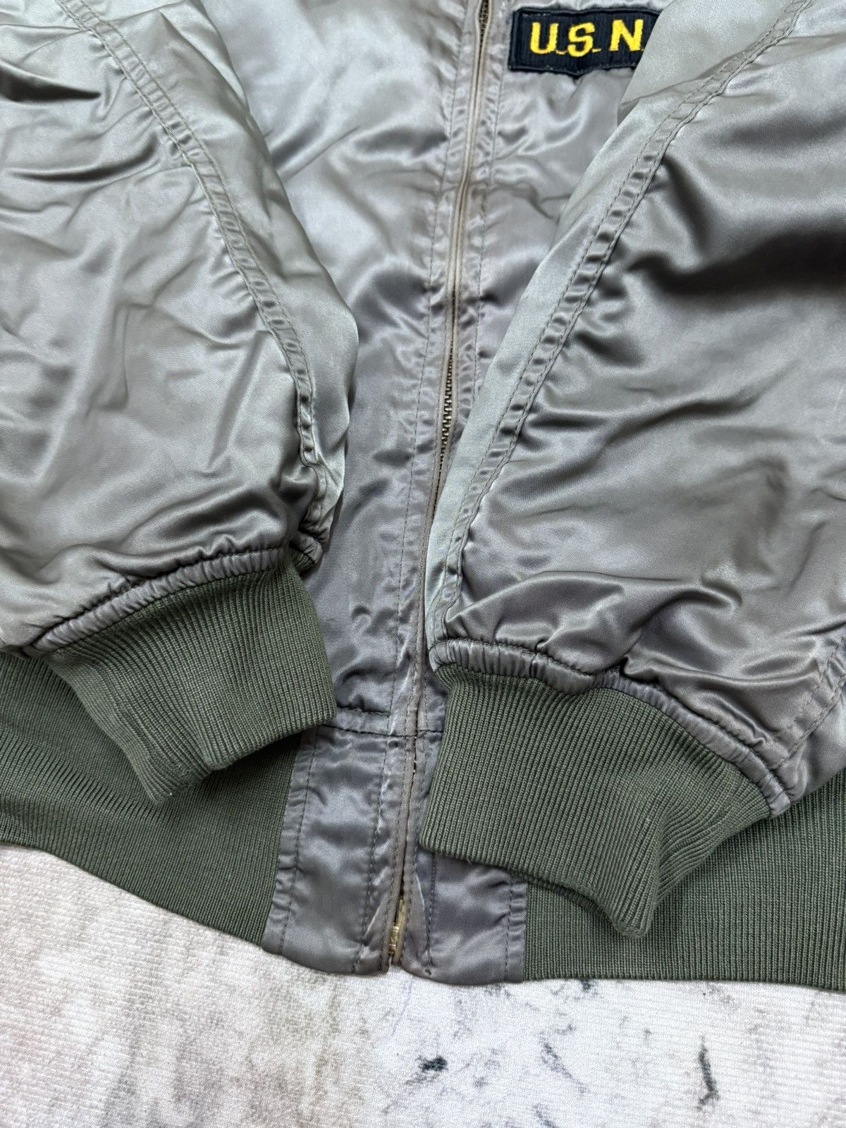 Vintage Vintage U.S.Navy Fighting 84 Bomber Jacket Size US M / EU 48-50 / 2 - 14 Thumbnail