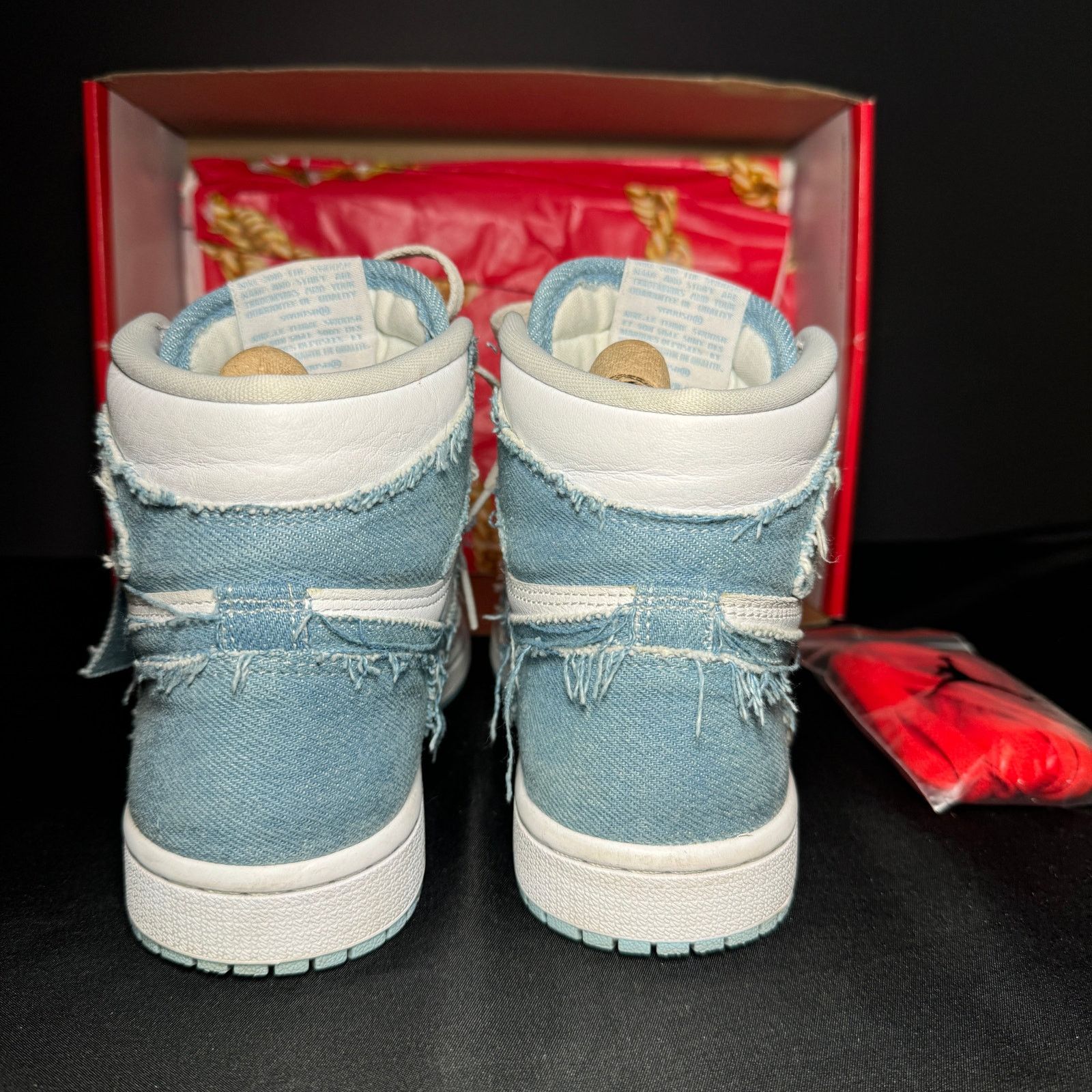 Jordan Brand × Nike Size 5 - Wmns Air Jordan 1 Retro High OG Denim Women's Shoes Size US 5 / IT 35 - 7 Thumbnail